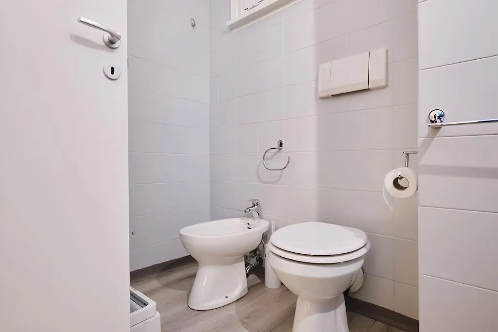 Tuscolana Blu Apartment - Grazioso Monolocale Rome Italy
